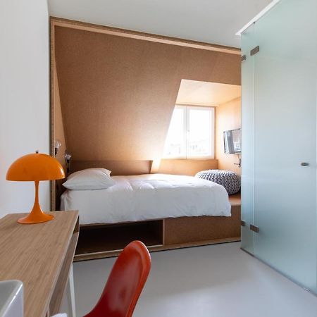 The Bellhop Hotel Rotterdam Exterior foto